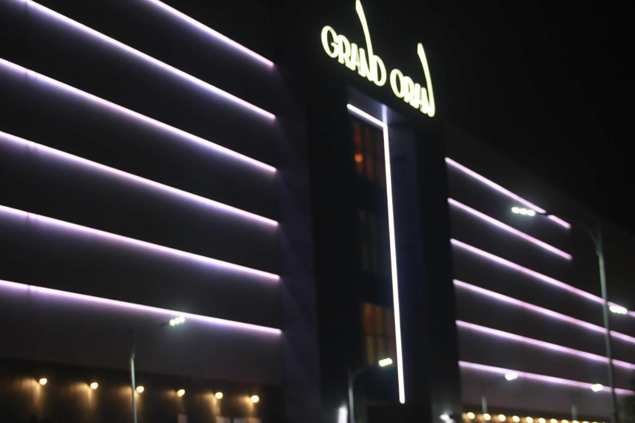 Az Hotels Grand Oran Es Senia Esterno foto