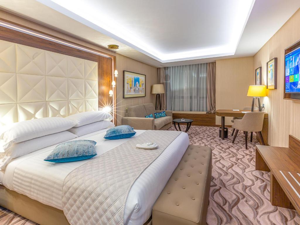 Az Hotels Grand Oran Es Senia Esterno foto