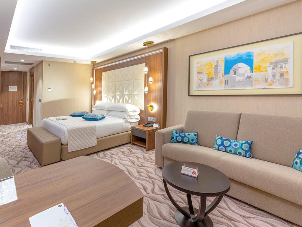 Az Hotels Grand Oran Es Senia Esterno foto